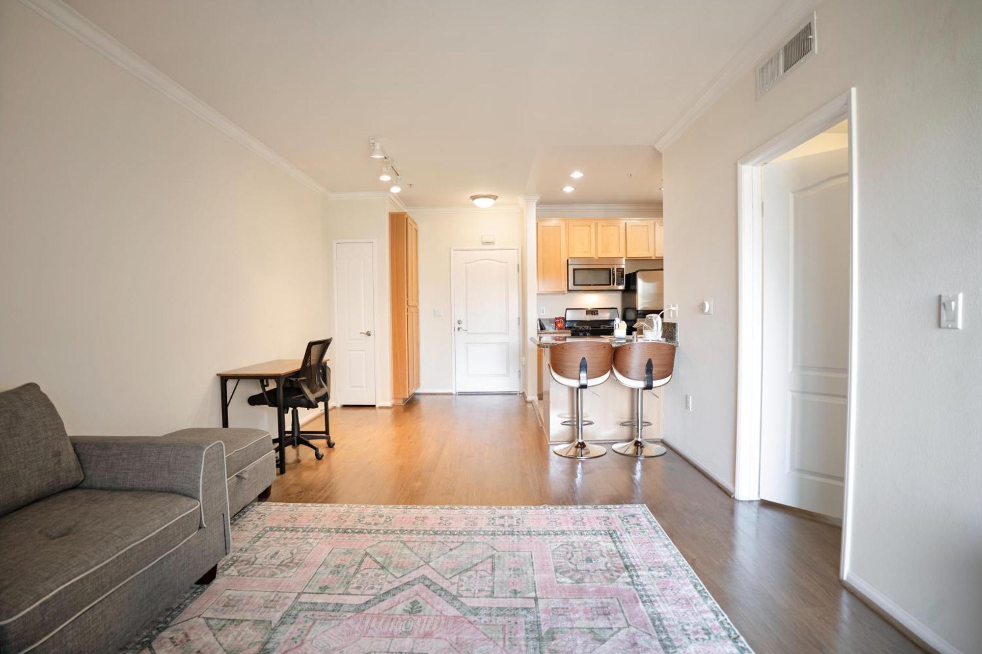 Apartment Downtown Los Angeles 1 Bedroom Apt With Pool, Gym And Free Parking Los Angeles