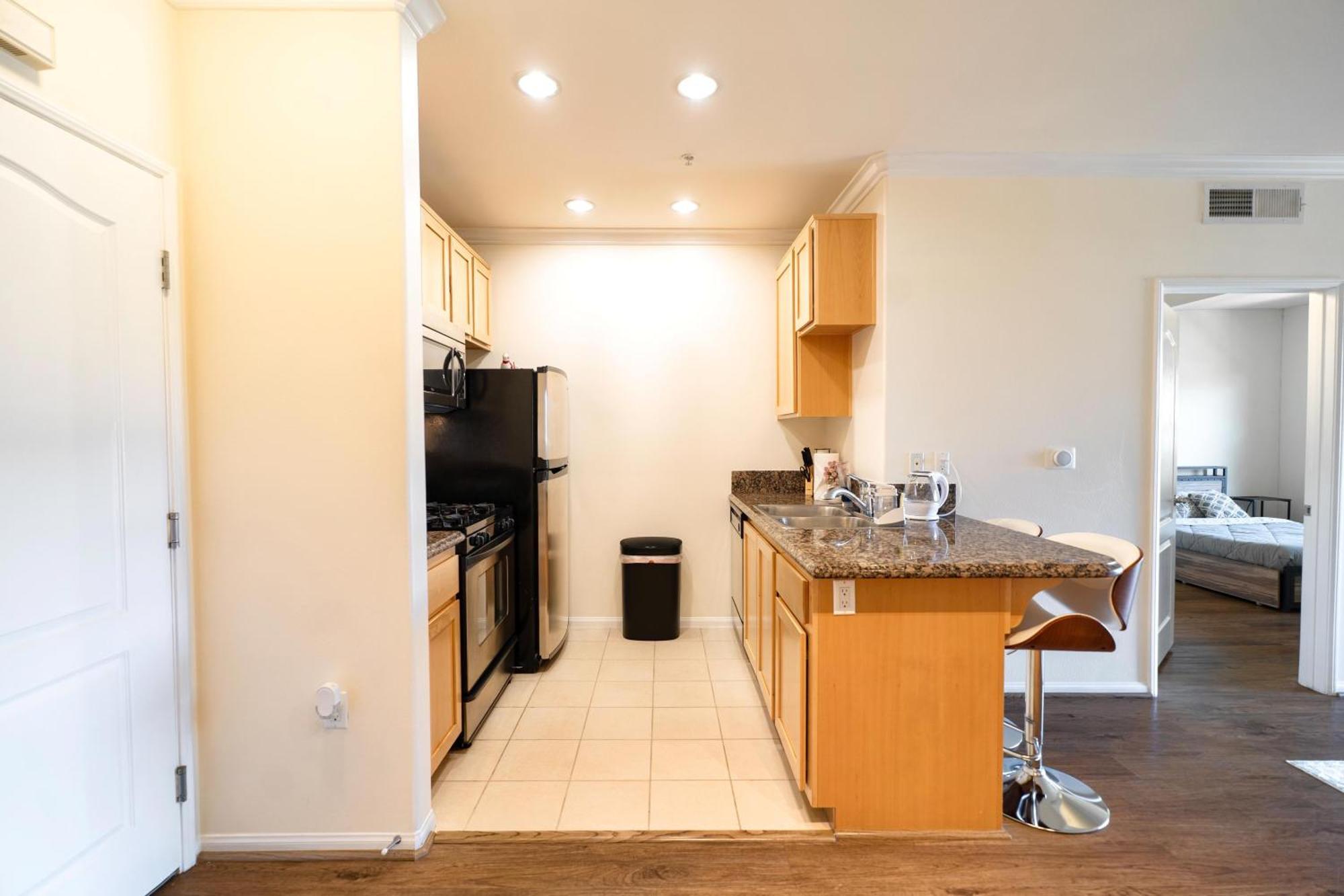 Downtown Los Angeles 1 Bedroom Apt With Pool, Gym And Free Parking Los Angeles